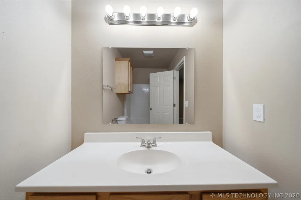 1411 W Haskell Street Claremore, OK 74017