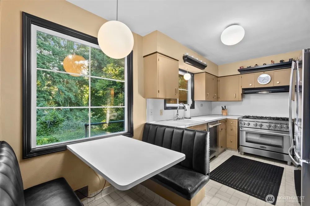 1255 Bel Aire Aberdeen, WA 98520