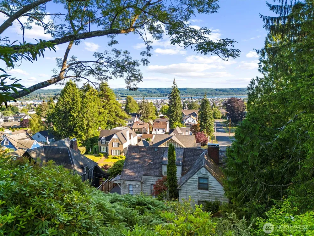 1255 Bel Aire Aberdeen, WA 98520