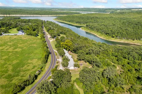 22244 Hwy 281 N