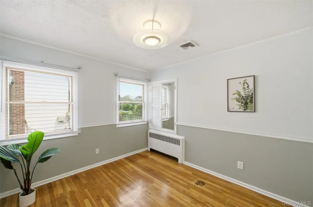 160 Clearmeadow Drive East Meadow, NY 11554