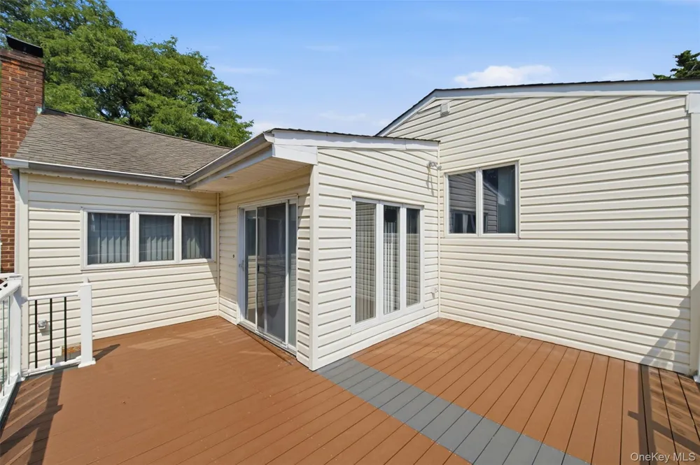 160 Clearmeadow Drive East Meadow, NY 11554