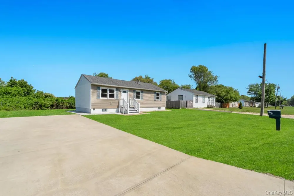 941 Provost Avenue Bellport, NY 11713