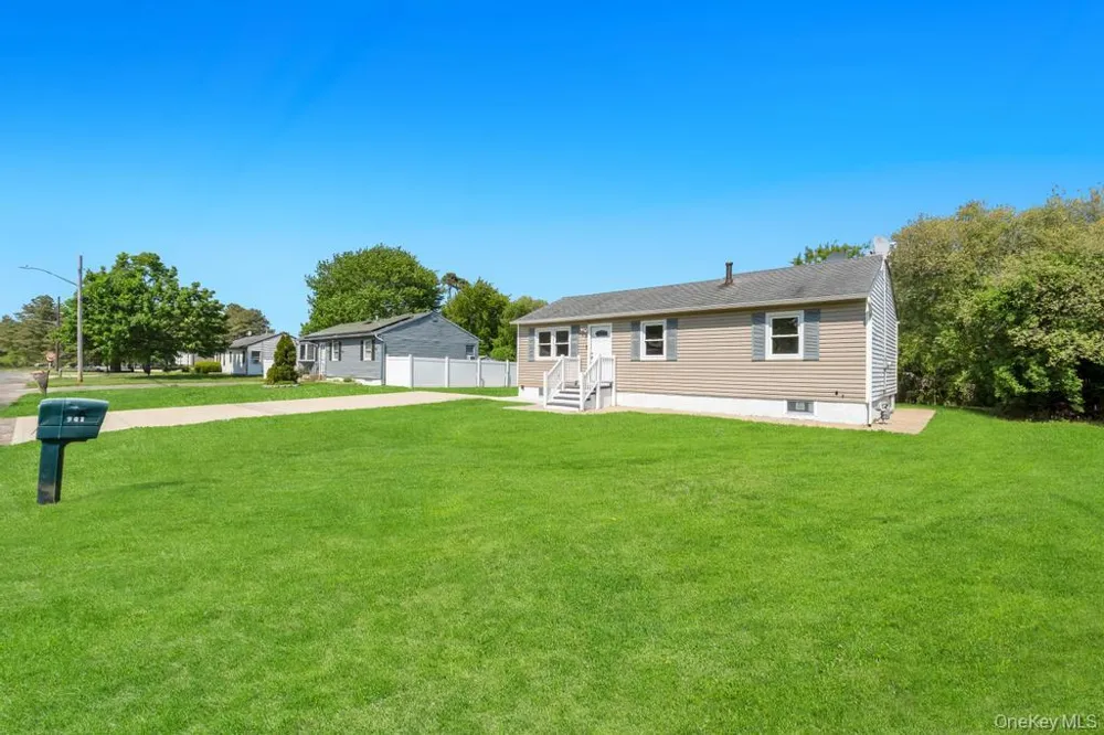 941 Provost Avenue Bellport, NY 11713