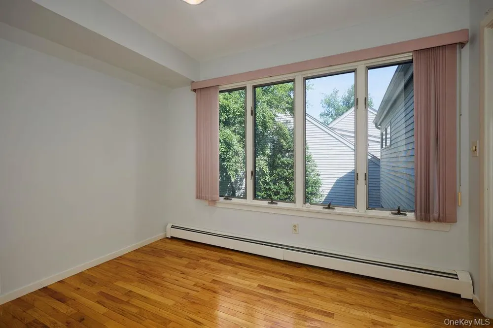 23 Evon Court Scarsdale, NY 10583