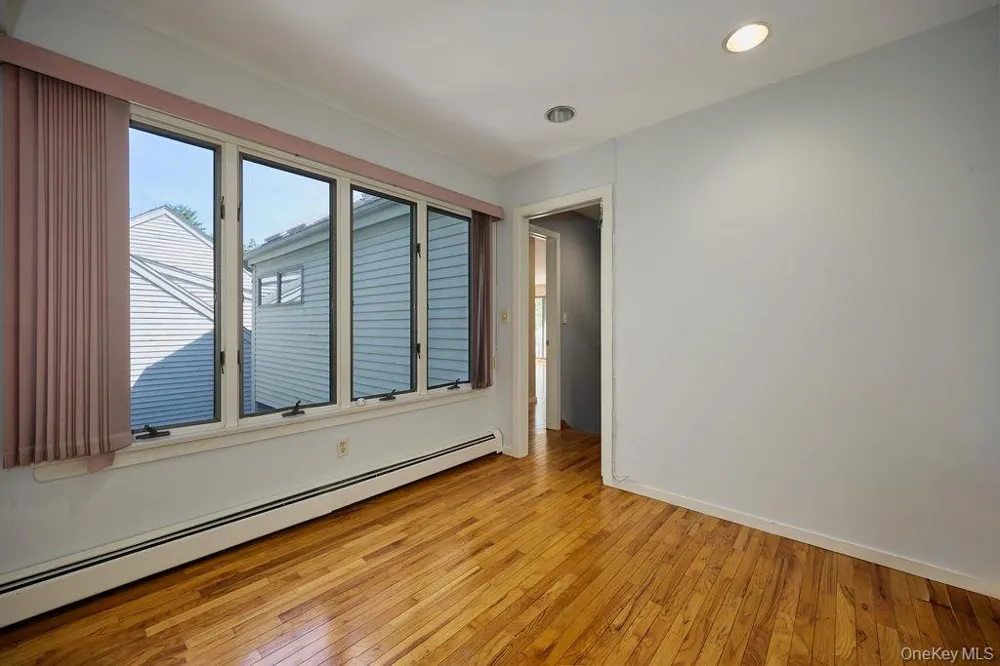23 Evon Court Scarsdale, NY 10583