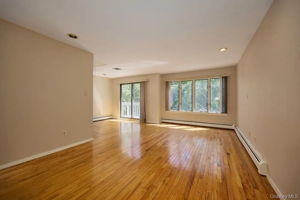 23 Evon Court Scarsdale, NY 10583