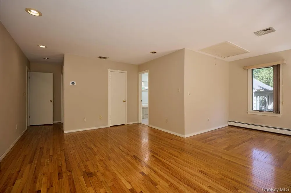 23 Evon Court Scarsdale, NY 10583