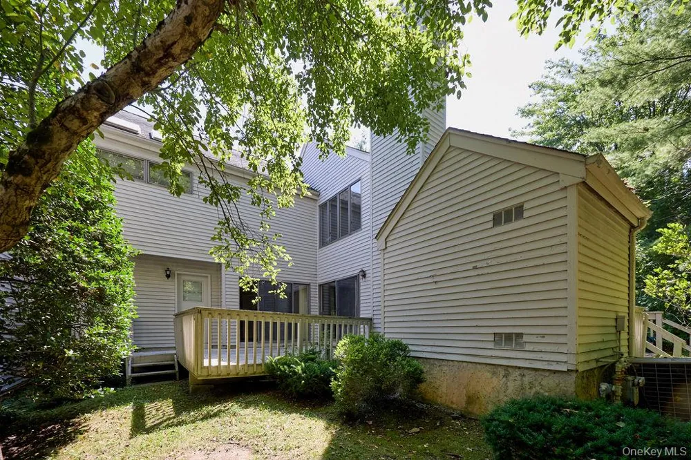 23 Evon Court Scarsdale, NY 10583