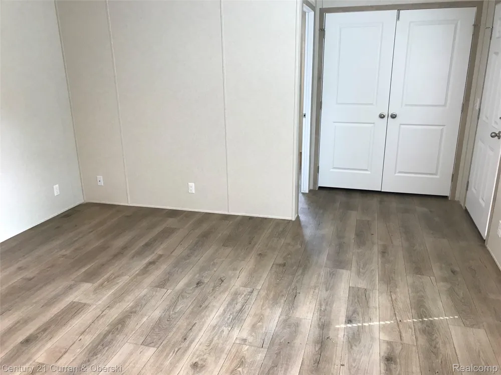 6564 E Michigan Avenue #81 Saline City, MI 48176