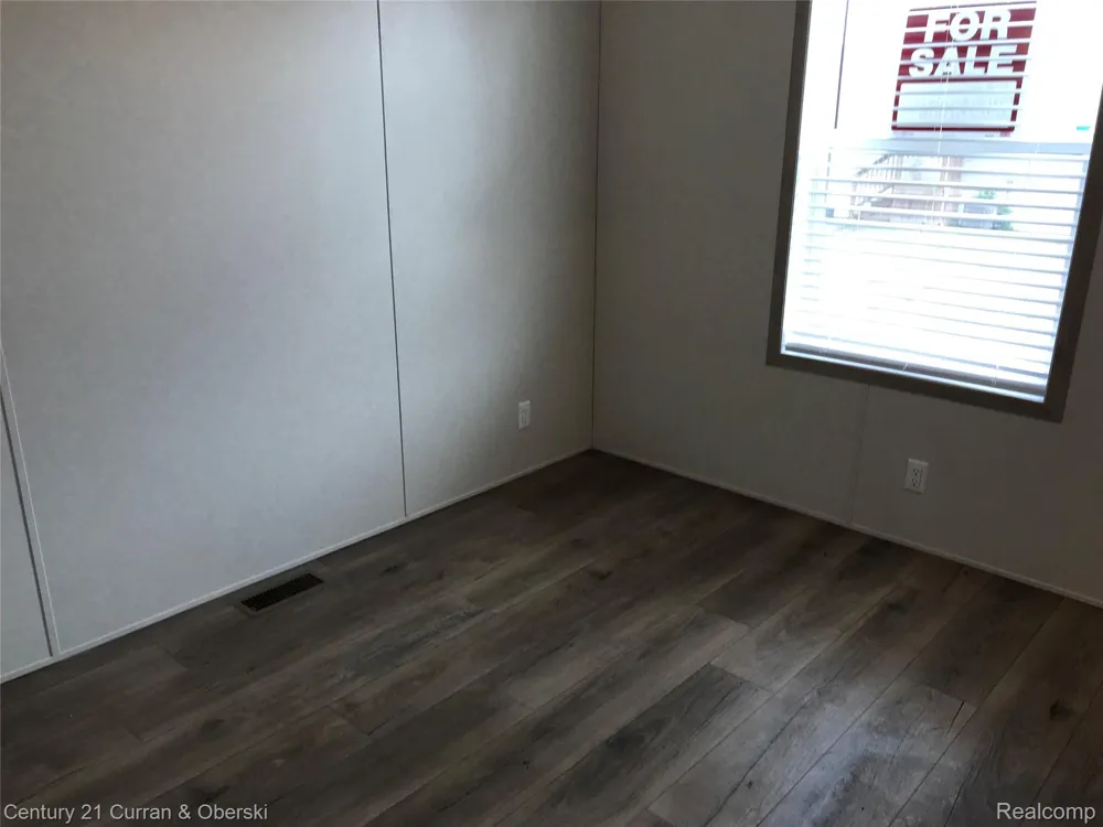 6564 E Michigan Avenue #81 Saline City, MI 48176