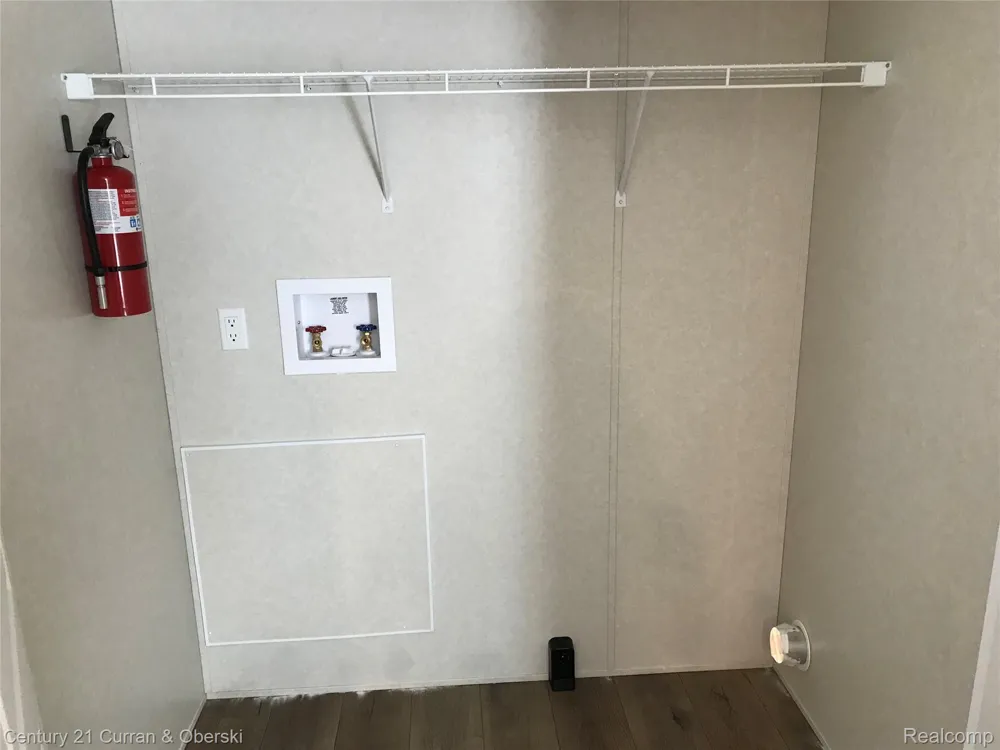 6564 E Michigan Avenue #81 Saline City, MI 48176
