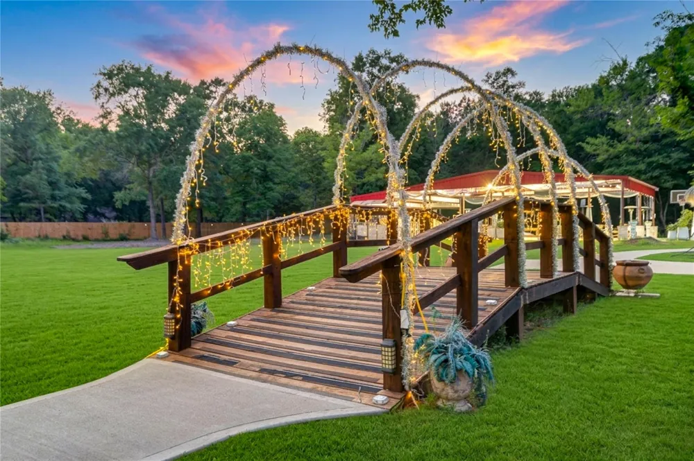 15401 Stoltje Drive Conroe, TX 77306