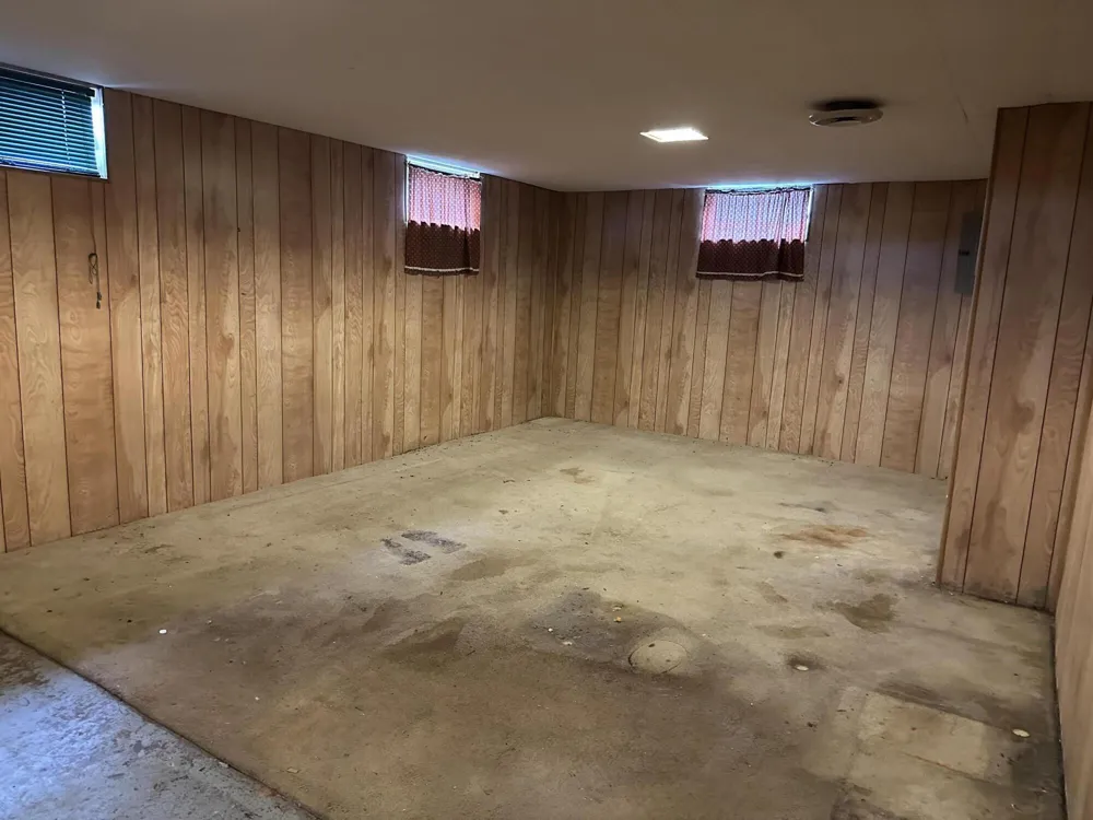 1060 Indiana Avenue Benton Harbor, MI 49022