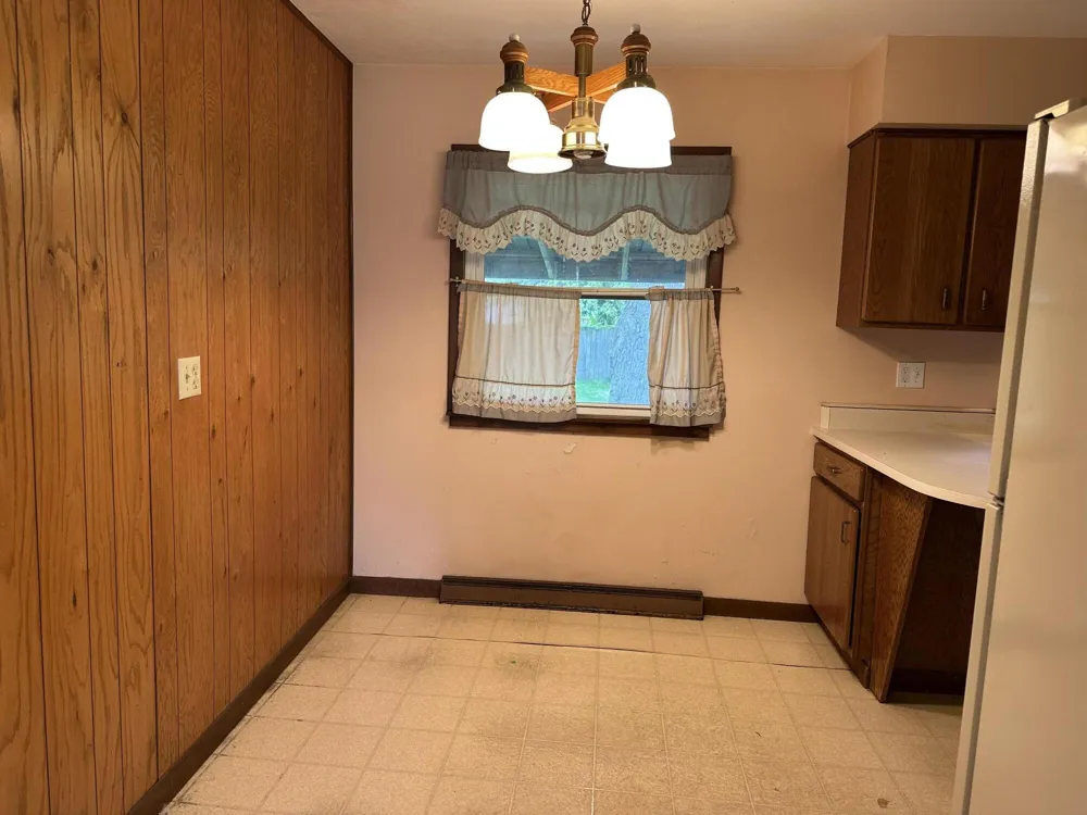 1060 Indiana Avenue Benton Harbor, MI 49022