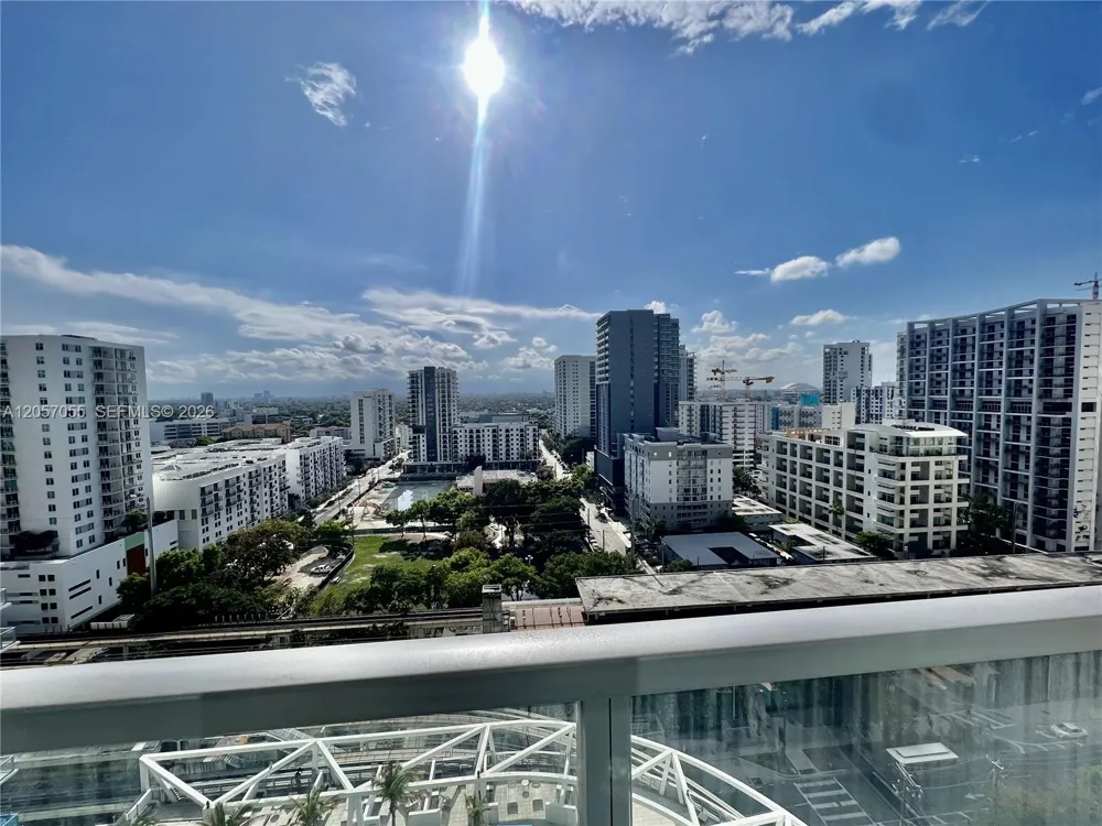1111 SW 1st Ave #1914 Miami, FL 33130