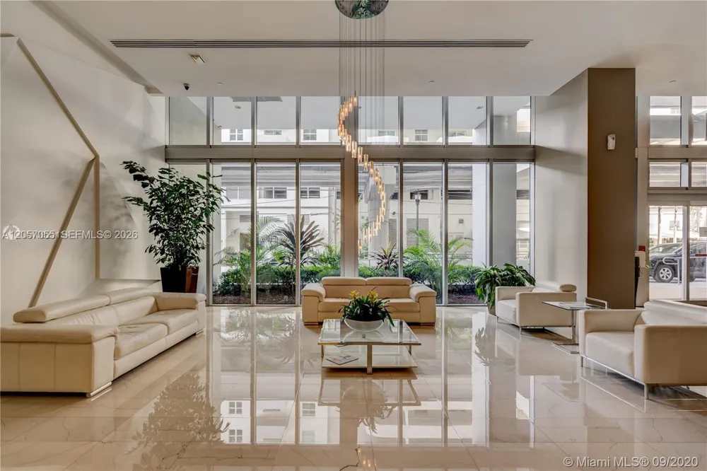 1111 SW 1st Ave #1914 Miami, FL 33130