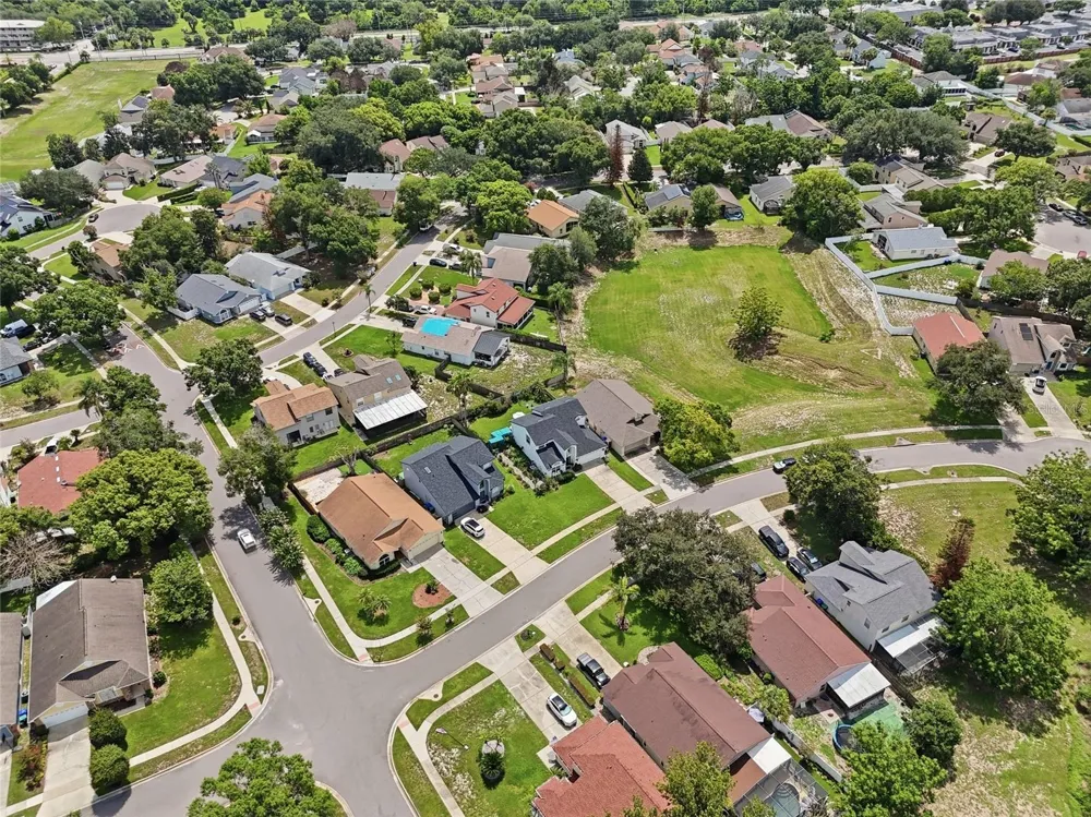 2909 SOMERSWORTH COURT Orlando, FL 32835