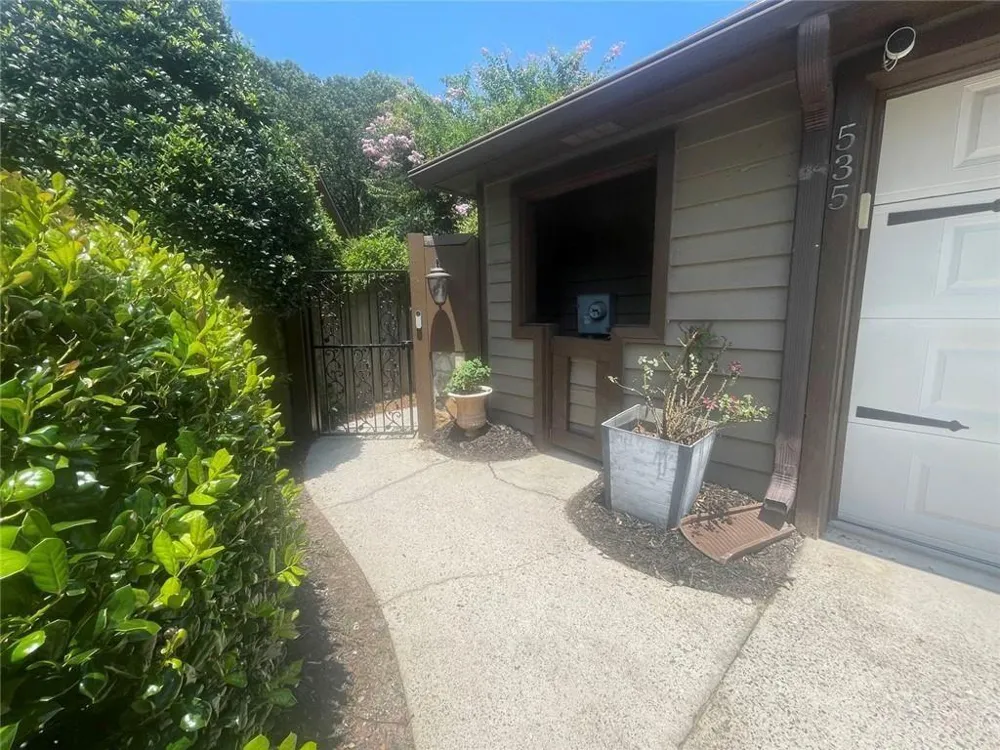 535 Putters Court Johns Creek, GA 30022