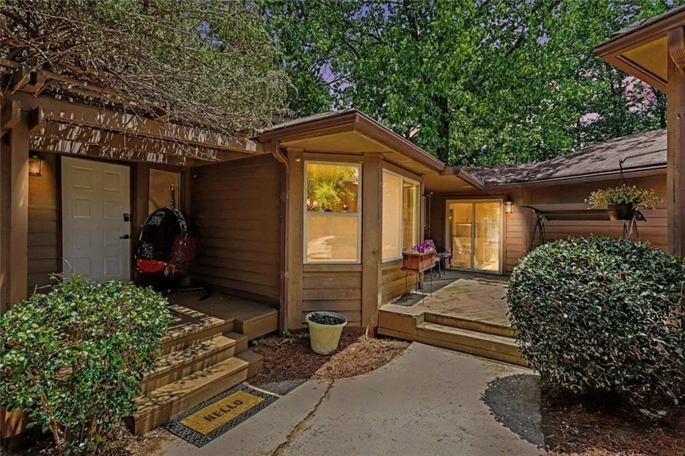 535 Putters Court Johns Creek, GA 30022