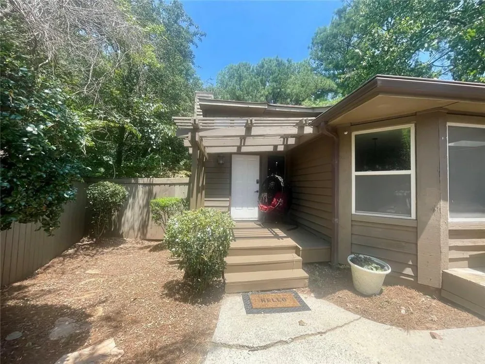 535 Putters Court Johns Creek, GA 30022