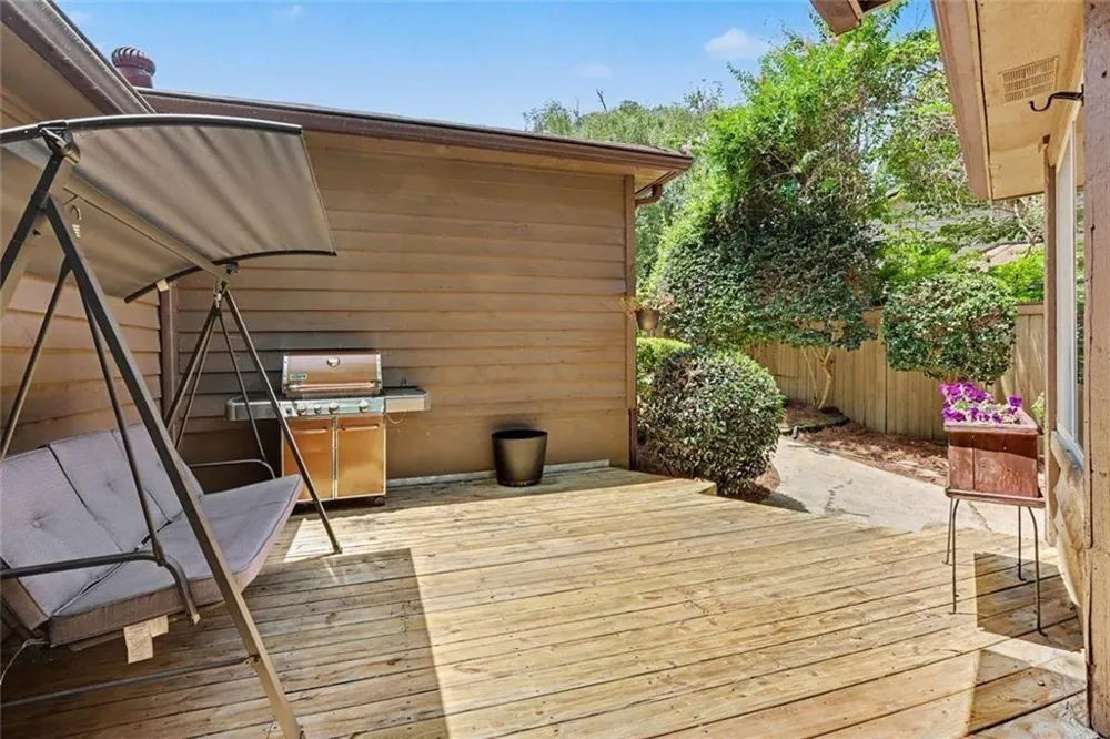 535 Putters Court Johns Creek, GA 30022