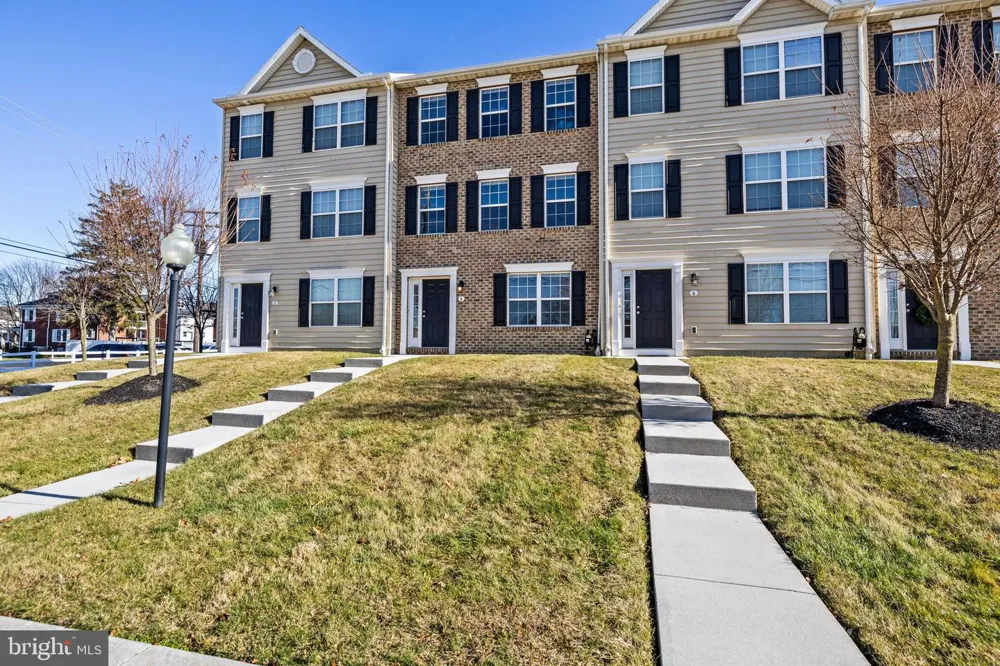 23 MUSTANG DRIVE Hanover, PA 17331