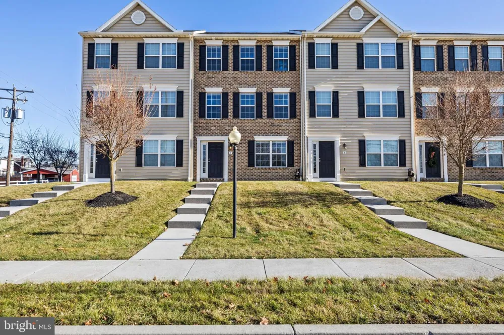 23 MUSTANG DRIVE Hanover, PA 17331