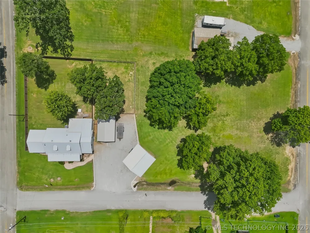 809 K STREET Quinton, OK 74561