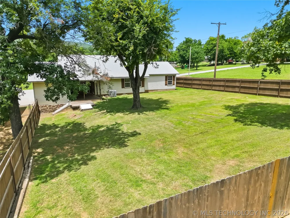 809 K STREET Quinton, OK 74561