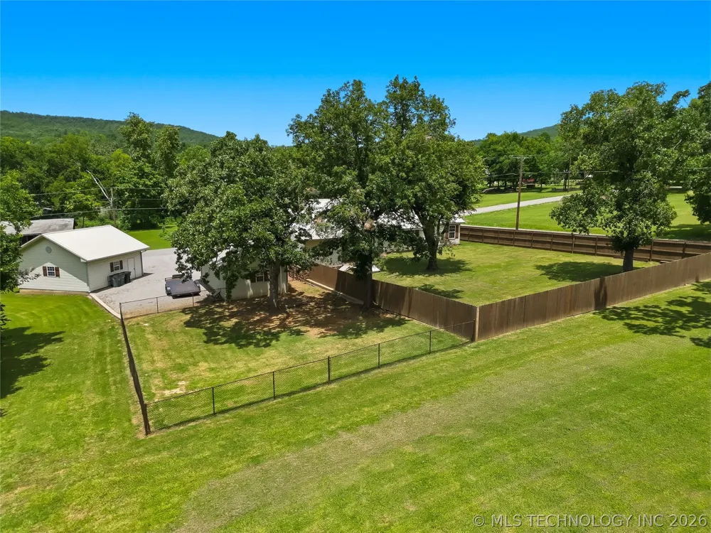 809 K STREET Quinton, OK 74561