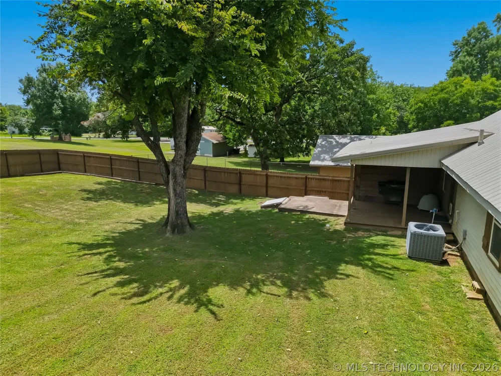 809 K STREET Quinton, OK 74561