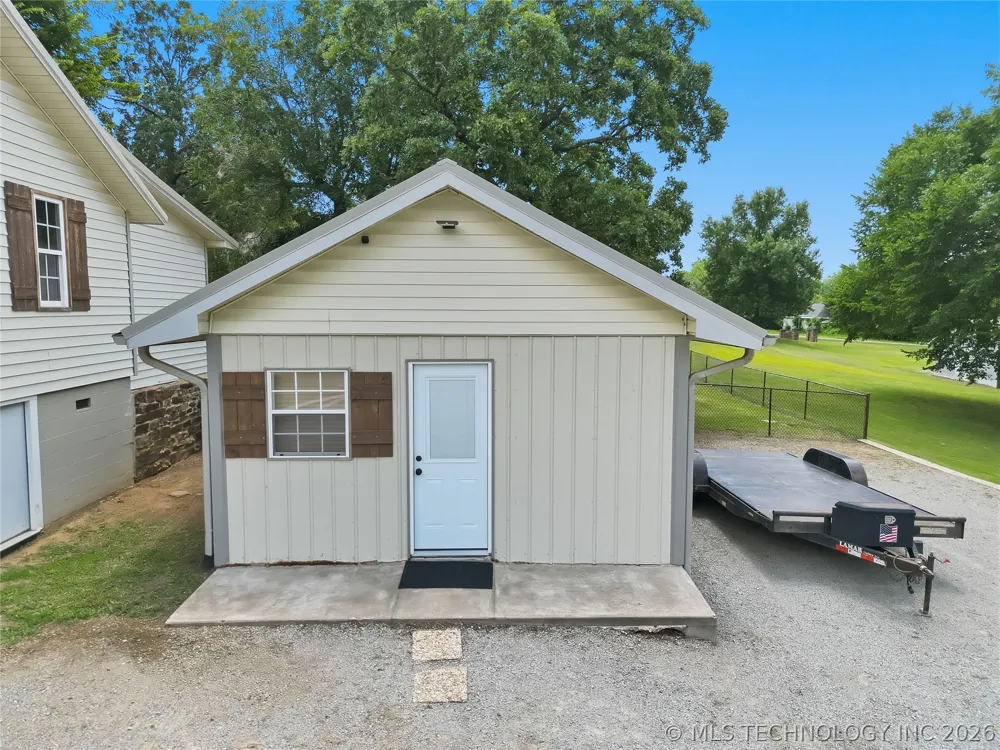 809 K STREET Quinton, OK 74561