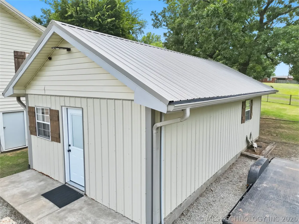 809 K STREET Quinton, OK 74561