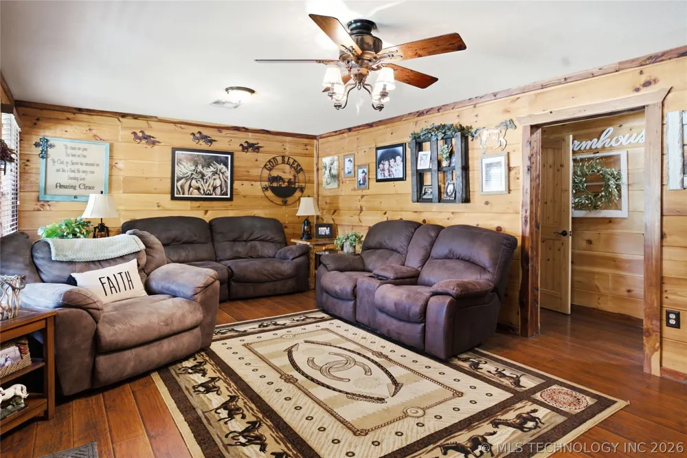 809 K STREET Quinton, OK 74561