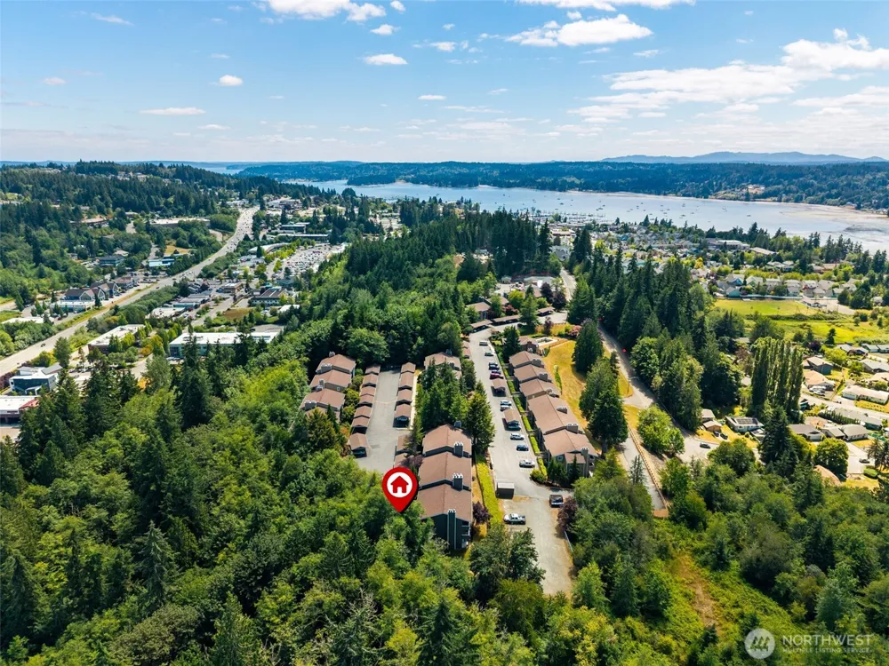 20198 Vikings Crest Loop NE #8-105 Poulsbo, WA 98370