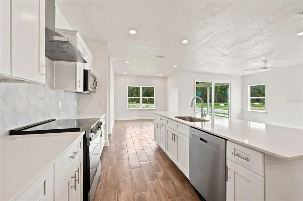21006 SW 1ST PLACE Newberry, FL 32669