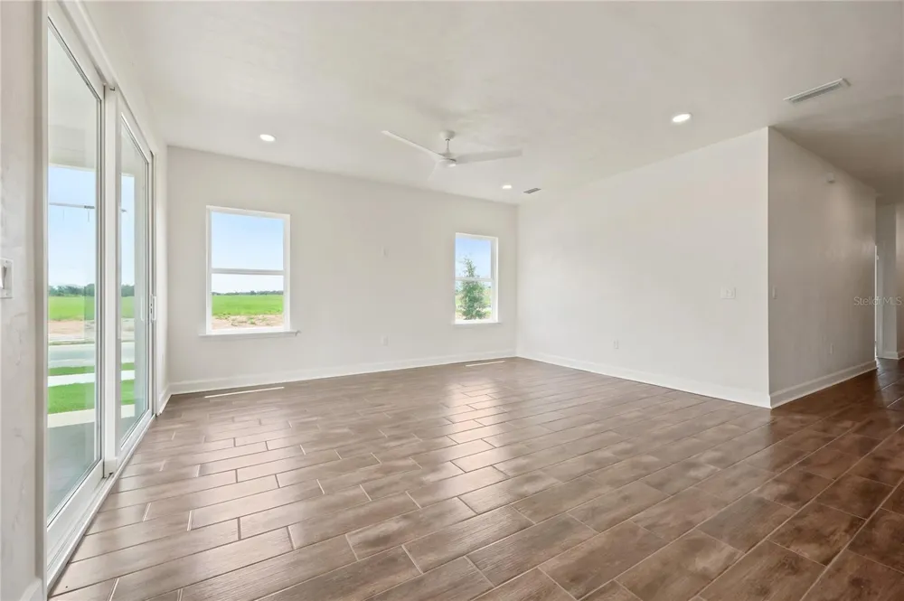 21006 SW 1ST PLACE Newberry, FL 32669