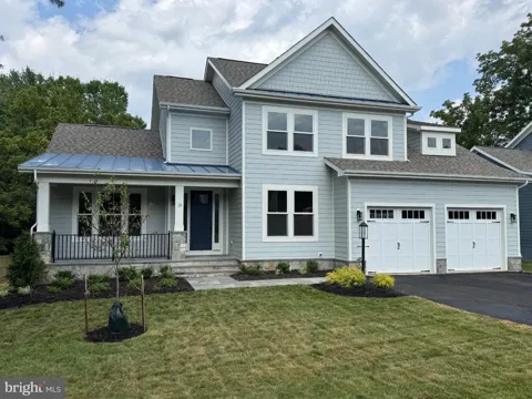 25 FISHER LANE