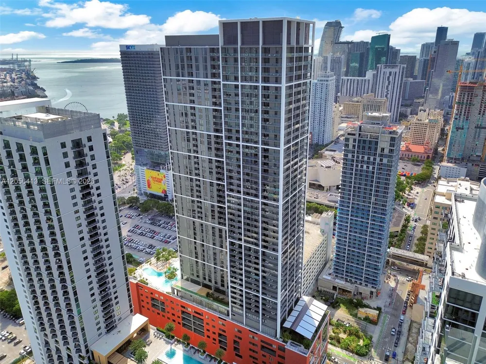 159 NE 6th St #2610 Miami, FL 33132