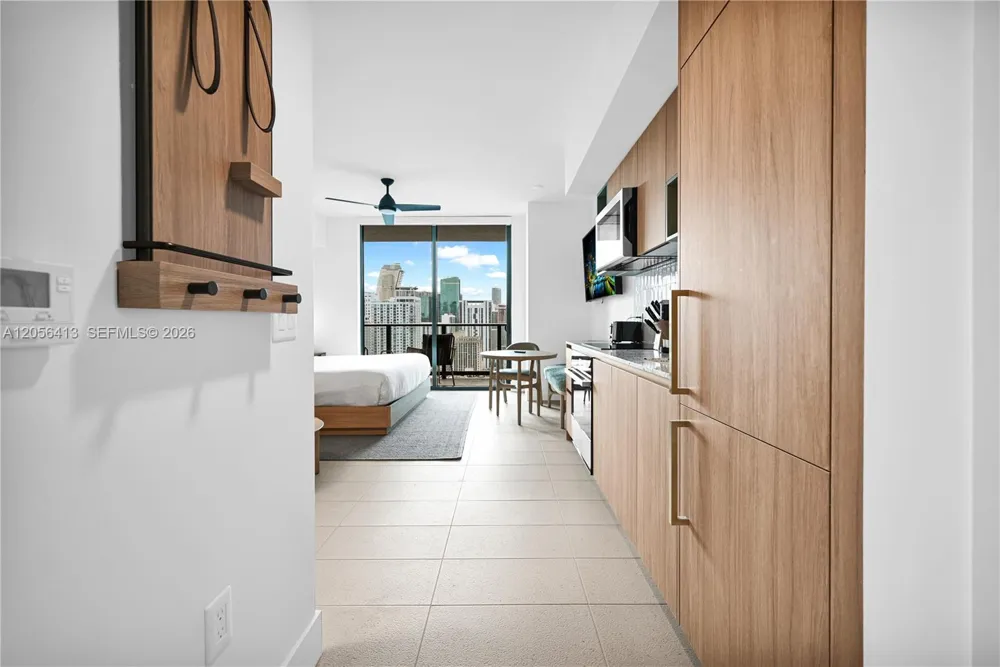 159 NE 6th St #2610 Miami, FL 33132