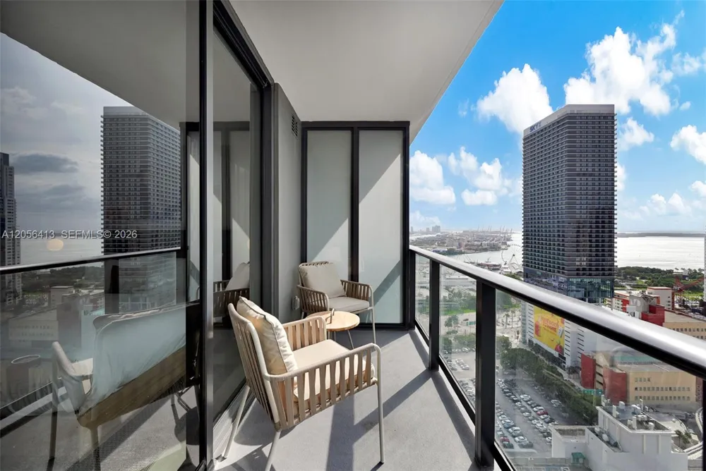 159 NE 6th St #2610 Miami, FL 33132