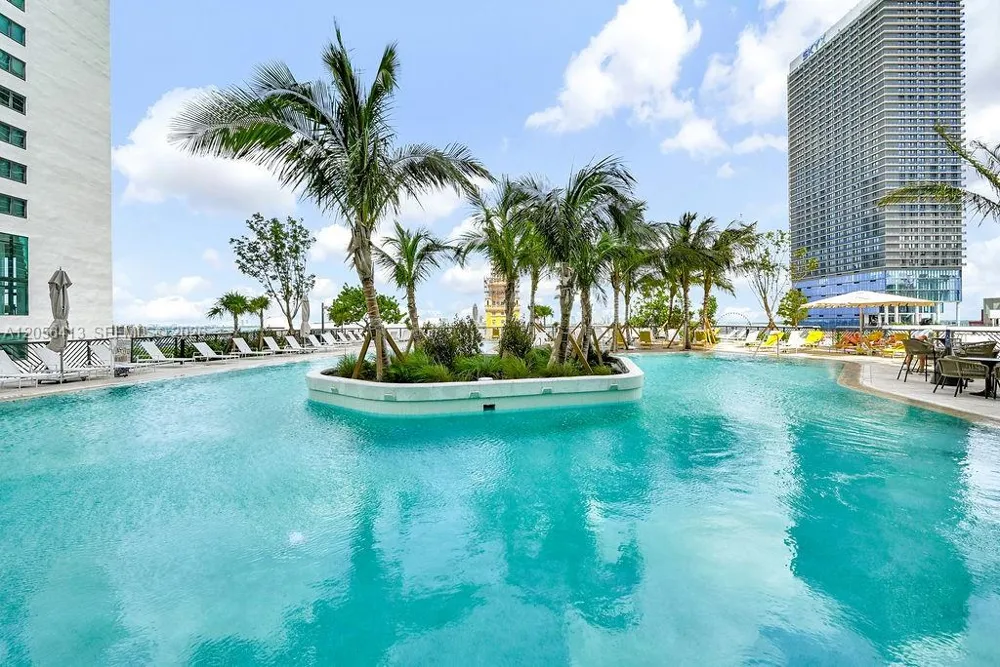 159 NE 6th St #2610 Miami, FL 33132