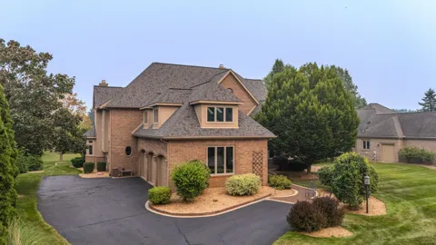3237 Heather Road