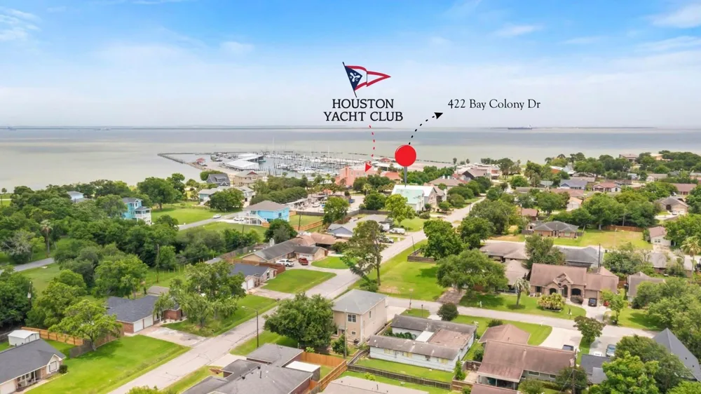 422 Bay Colony Drive La Porte, TX 77571