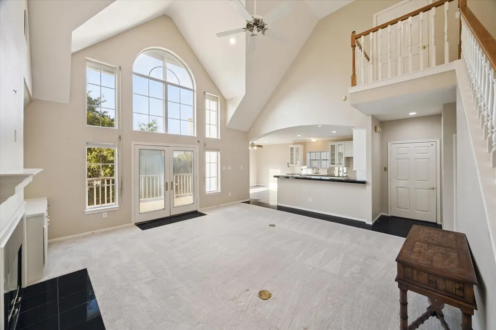 422 Bay Colony Drive La Porte, TX 77571