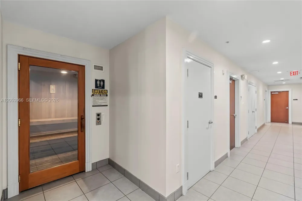 3000 S Ocean Dr #1516 Hollywood, FL 33019