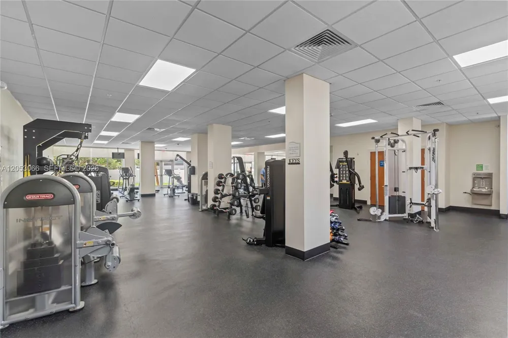 3000 S Ocean Dr #1516 Hollywood, FL 33019