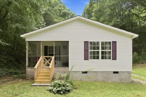 220 Hicks Circle