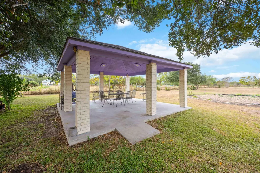 12075 Fm 359 Road Hempstead, TX 77445